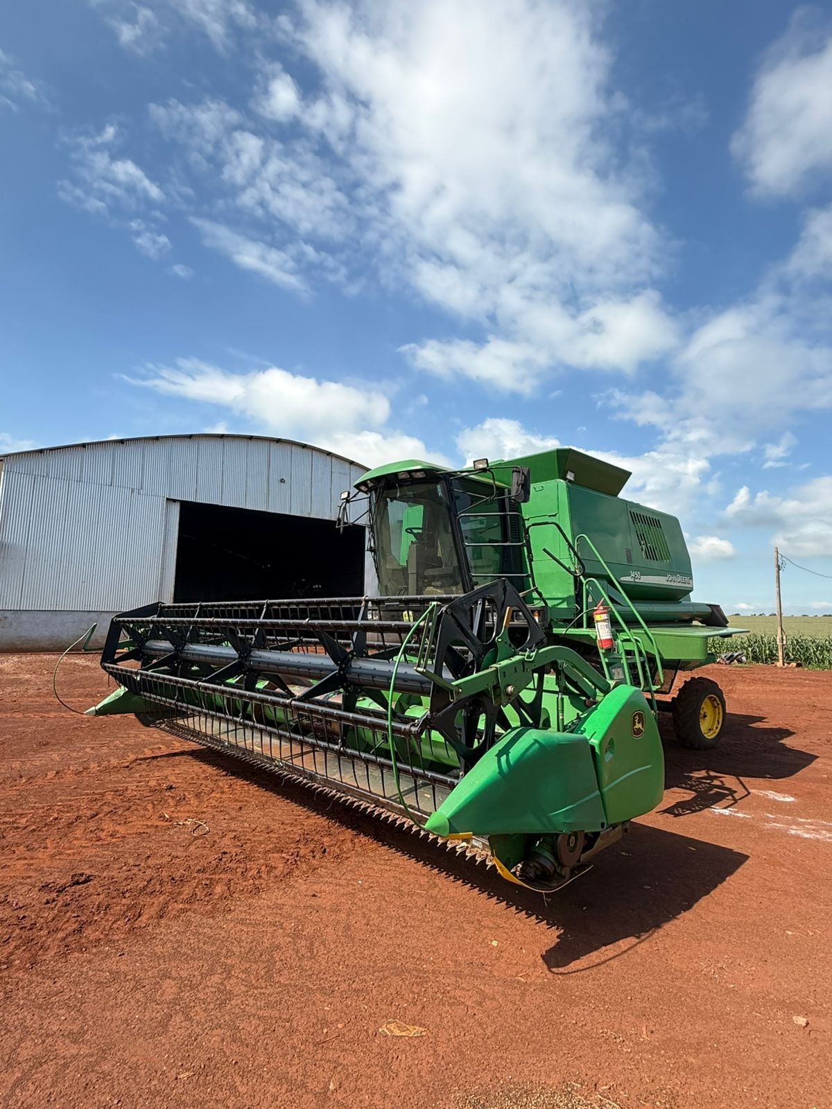 COLHEITADEIRA 1450 PLATAFORMA 618 PES